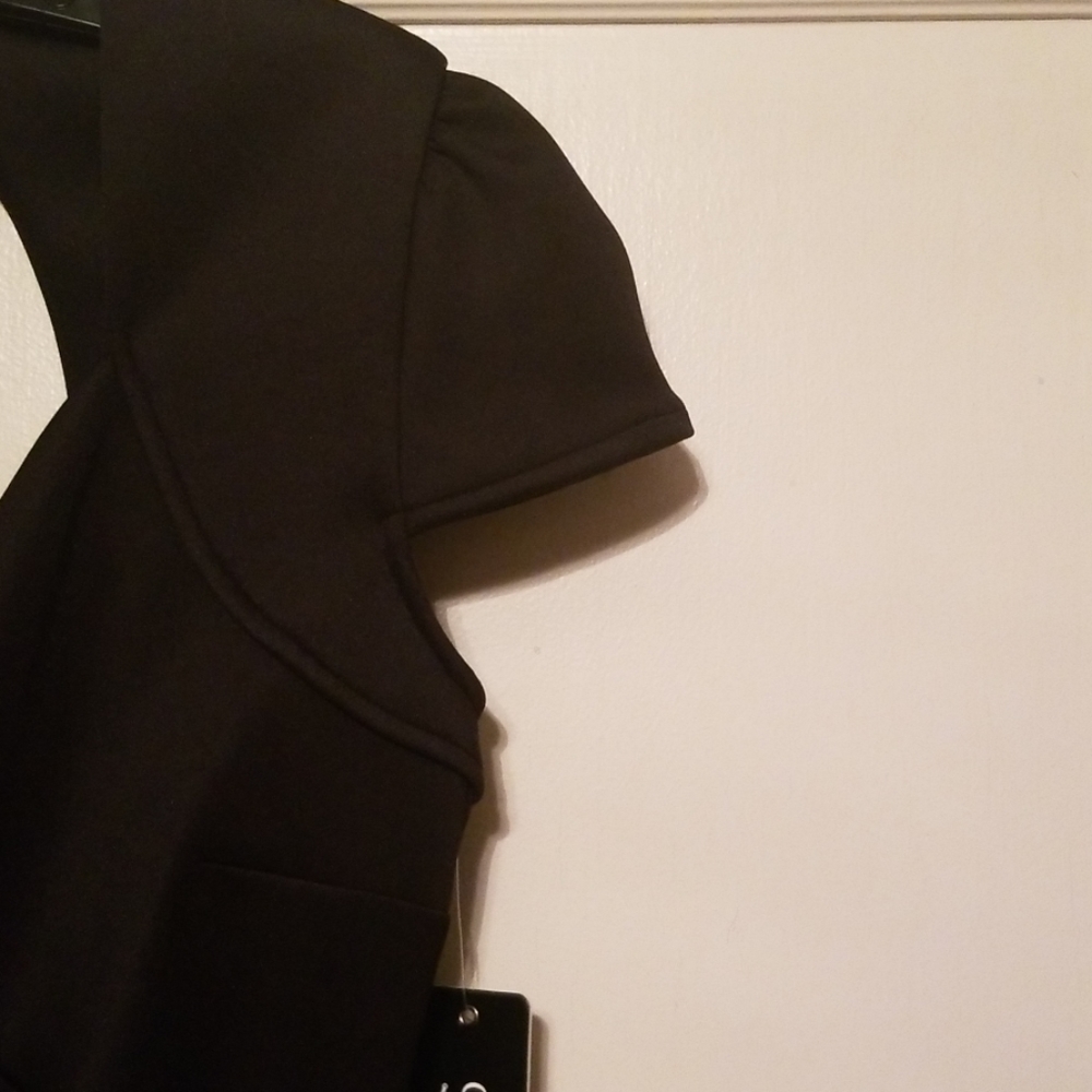 Guess Black Capped Sleeve Emily Midi Dress - Picture 2 of 5